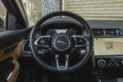 Jaguar E-Pace 2021-9