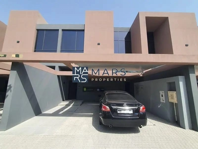 BRAND NEW LUXURIOUS 3BHK FOR RENT IN MASAAR-0