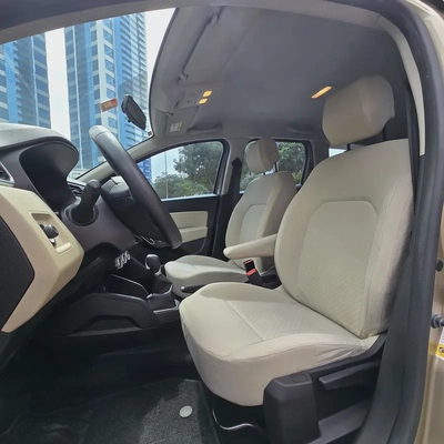 FULL AGENCY SERVICE II GCC SPECS II ONE OWNER II LIKE NEW CAR-9