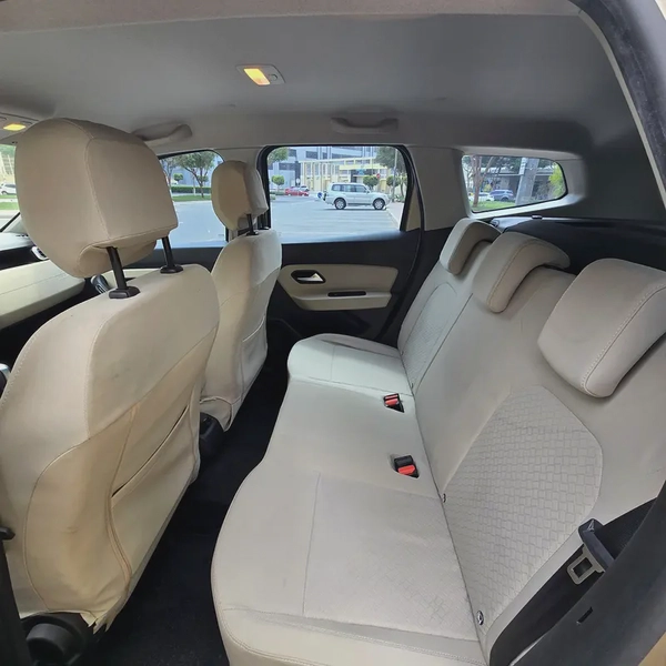 FULL AGENCY SERVICE II GCC SPECS II ONE OWNER II LIKE NEW CAR