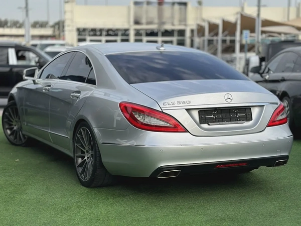 Excellent Condition Mercedes‑Benz CLS 350 BlueEfficiency  2013  Korean Specs