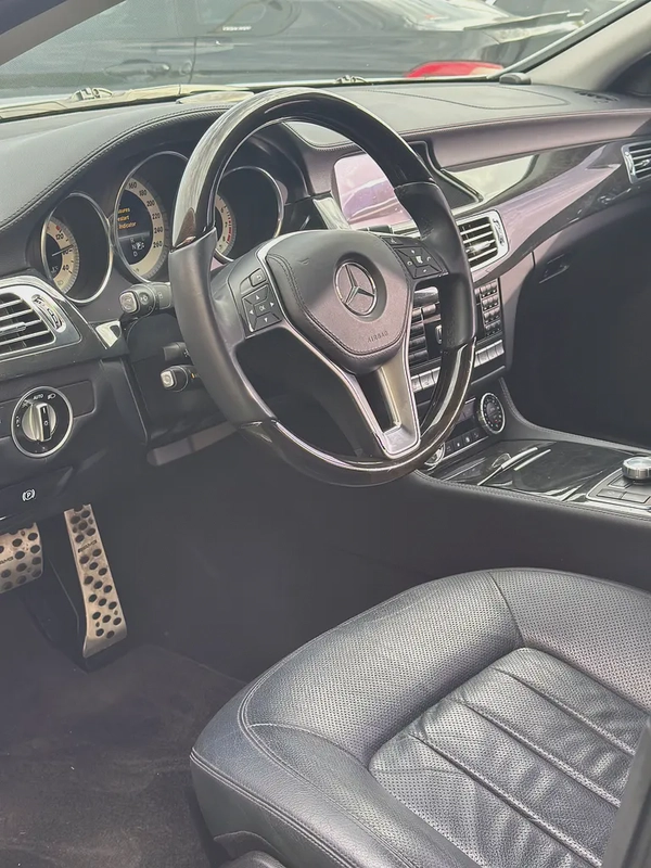 Excellent Condition Mercedes‑Benz CLS 350 BlueEfficiency  2013  Korean Specs