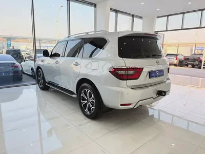 نيسان باترول تيتانيوم LE فضي / زعفراني 2023 (المسعود)-3