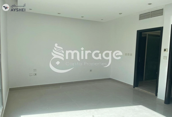 TOWNHOUSE FOR SALE IN DESERT STYLE, AL REEF VILLAS