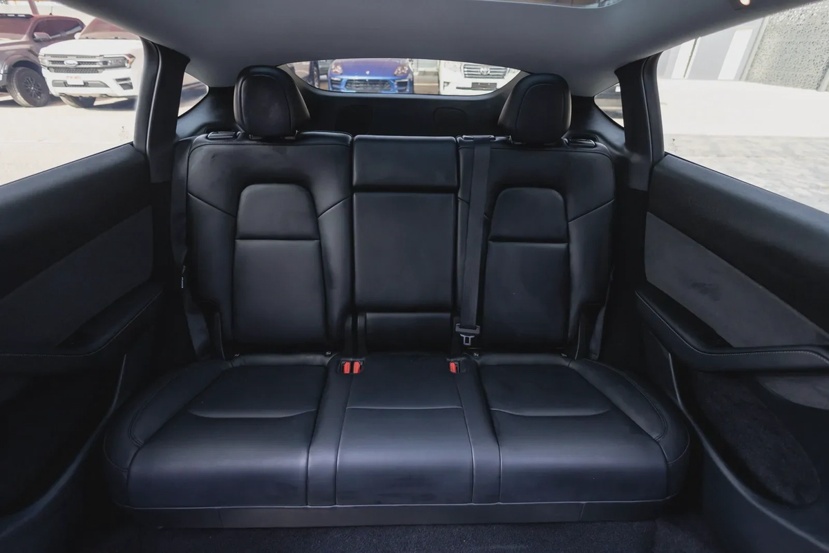 Tesla Model Y Standard Range 2023-8-8
