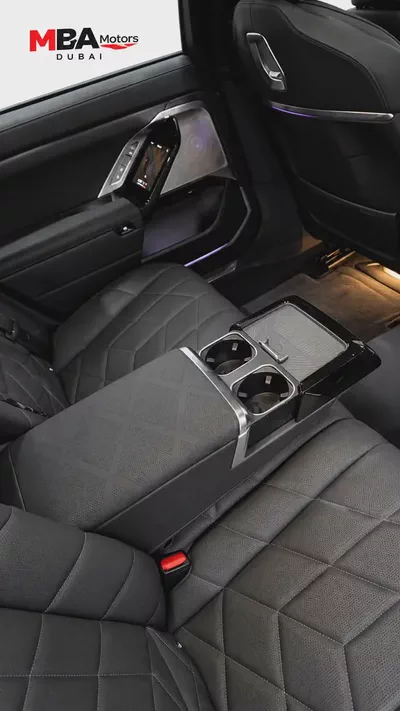 2025 | BMW 740i xDrive | Low Mileage |M-Package | Fully loaded-11