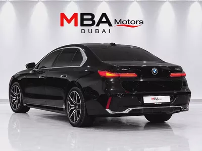 2025 | BMW 740i xDrive | Low Mileage |M-Package | Fully loaded-3