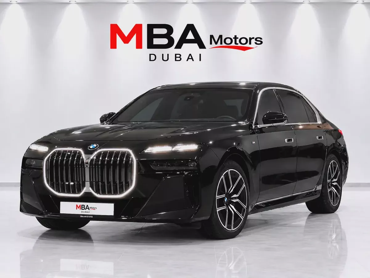2025 | BMW 740i xDrive | Low Mileage |M-Package | Fully loaded-1-1