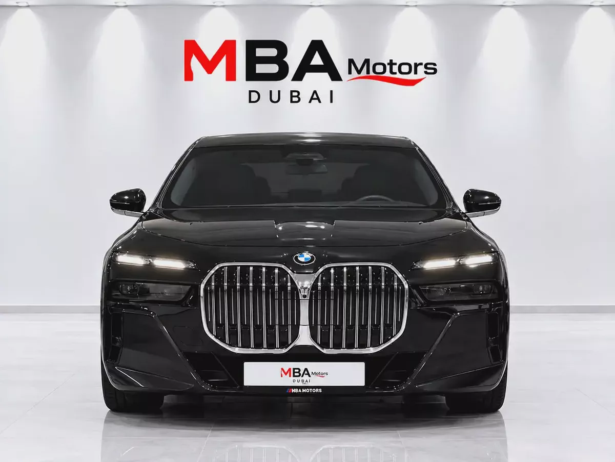 2025 | BMW 740i xDrive | Low Mileage |M-Package | Fully loaded-5-5