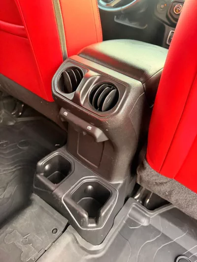 Jeep Wrangler SPORT-9