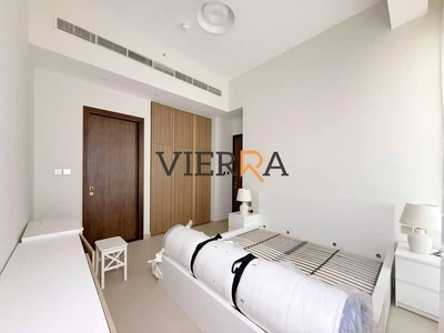 Brand New l Fully Furnished l Upgraded Unit-12