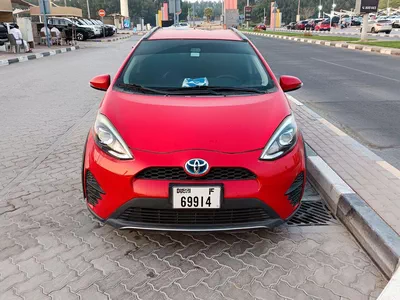 Toyota Prius+-1