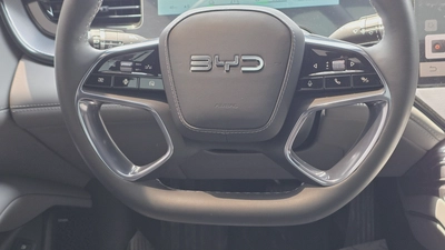 BYD SEAL 7 Premium (White 7k)-19