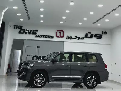 Toyota Land Cruiser GXR Grand Touring 2020 | GCC Specs | Pristine Condition-0