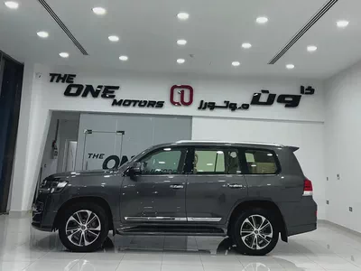 Toyota Land Cruiser GXR Grand Touring 2020 | GCC Specs | Pristine Condition-1