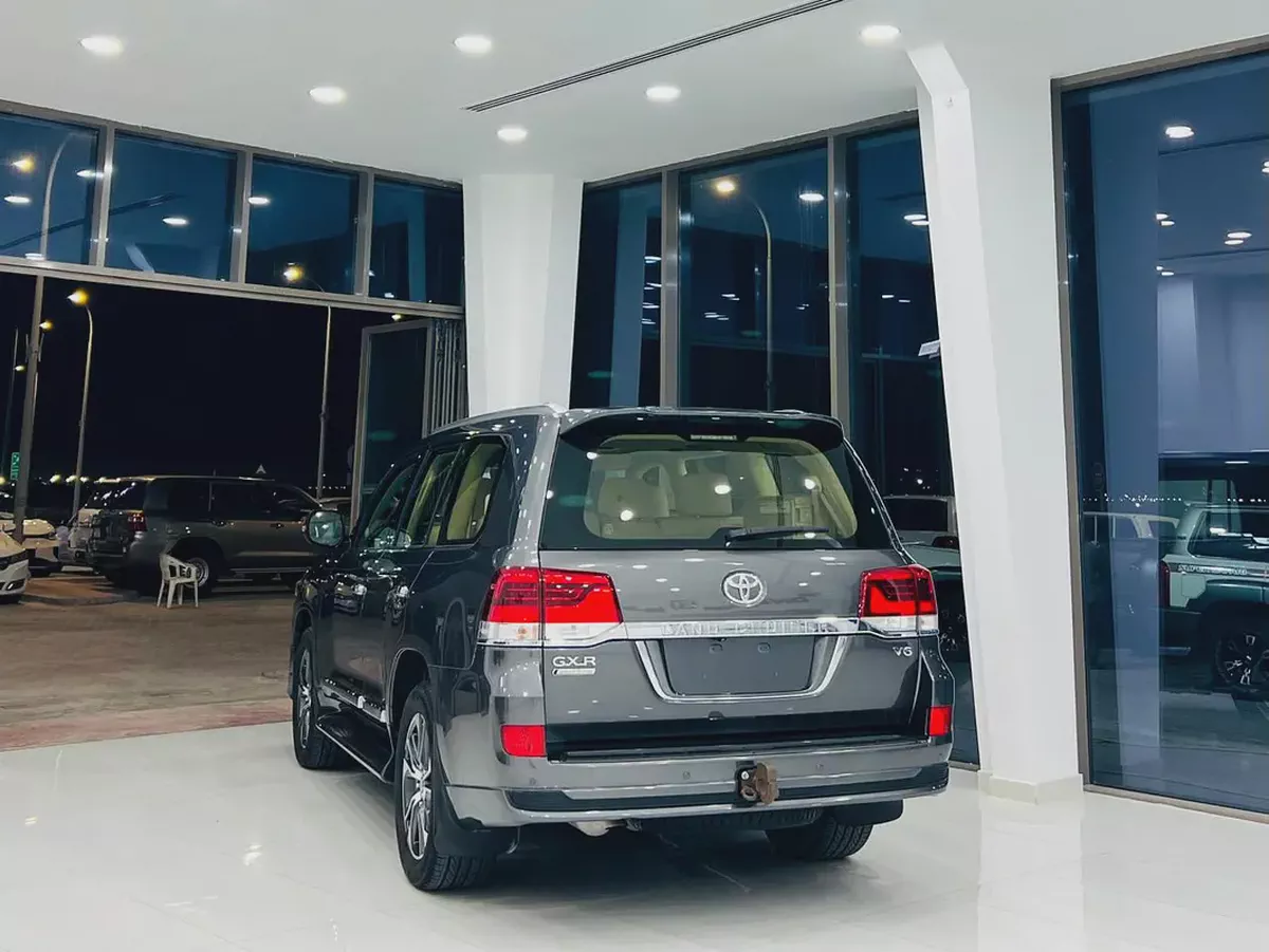 Toyota Land Cruiser GXR Grand Touring 2020 | GCC Specs | Pristine Condition-17-17