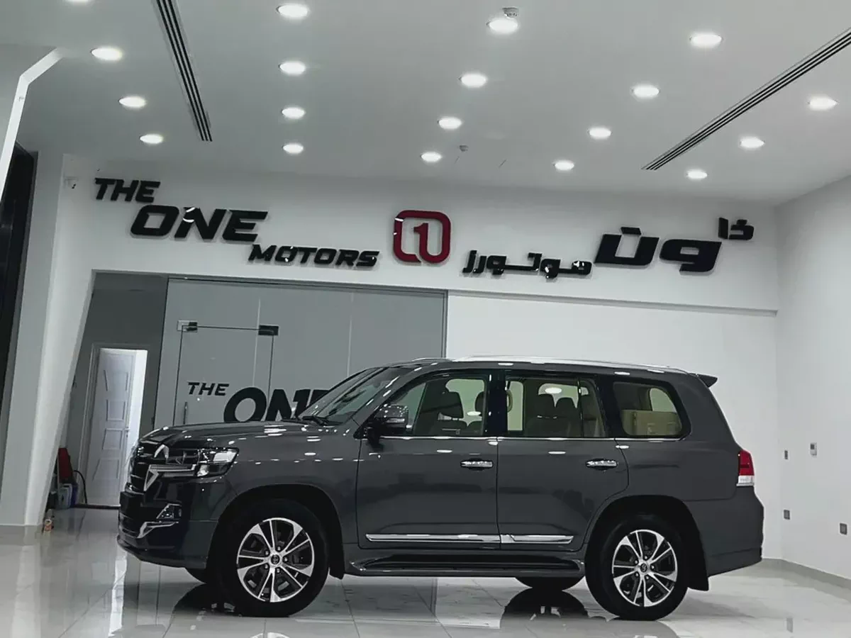 Toyota Land Cruiser GXR Grand Touring 2020 | GCC Specs | Pristine Condition