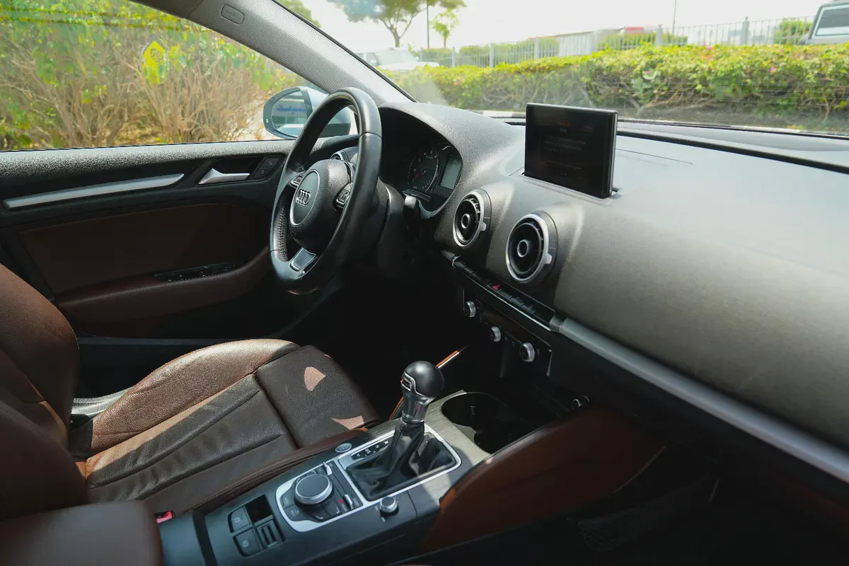 Audi A3 30 TFSI 2016 | GCC Specs | Well Maintained-13-13
