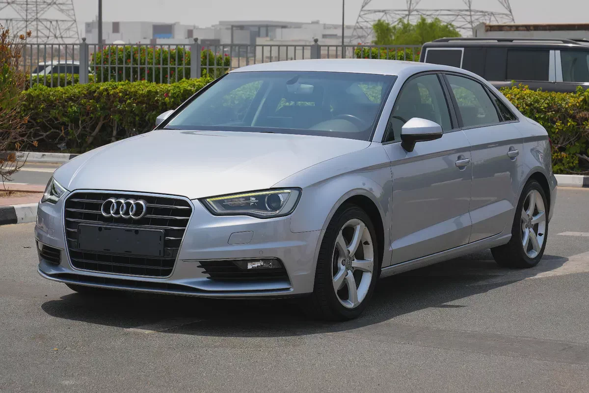 Audi A3 30 TFSI 2016 | GCC Specs | Well Maintained-2-2