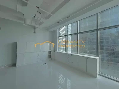 Premium Office for Rent in Metropolis Tower, Business Bay | Multiple options available-7