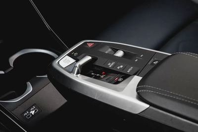 3,075 P.M |  X2 sDrive18i | 0% Downpayment | BMW Warranty/Service!-9