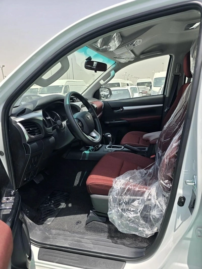 Toyota Hilux  2.7L 4 CYLINDER 2026 MODEL OMANI-7