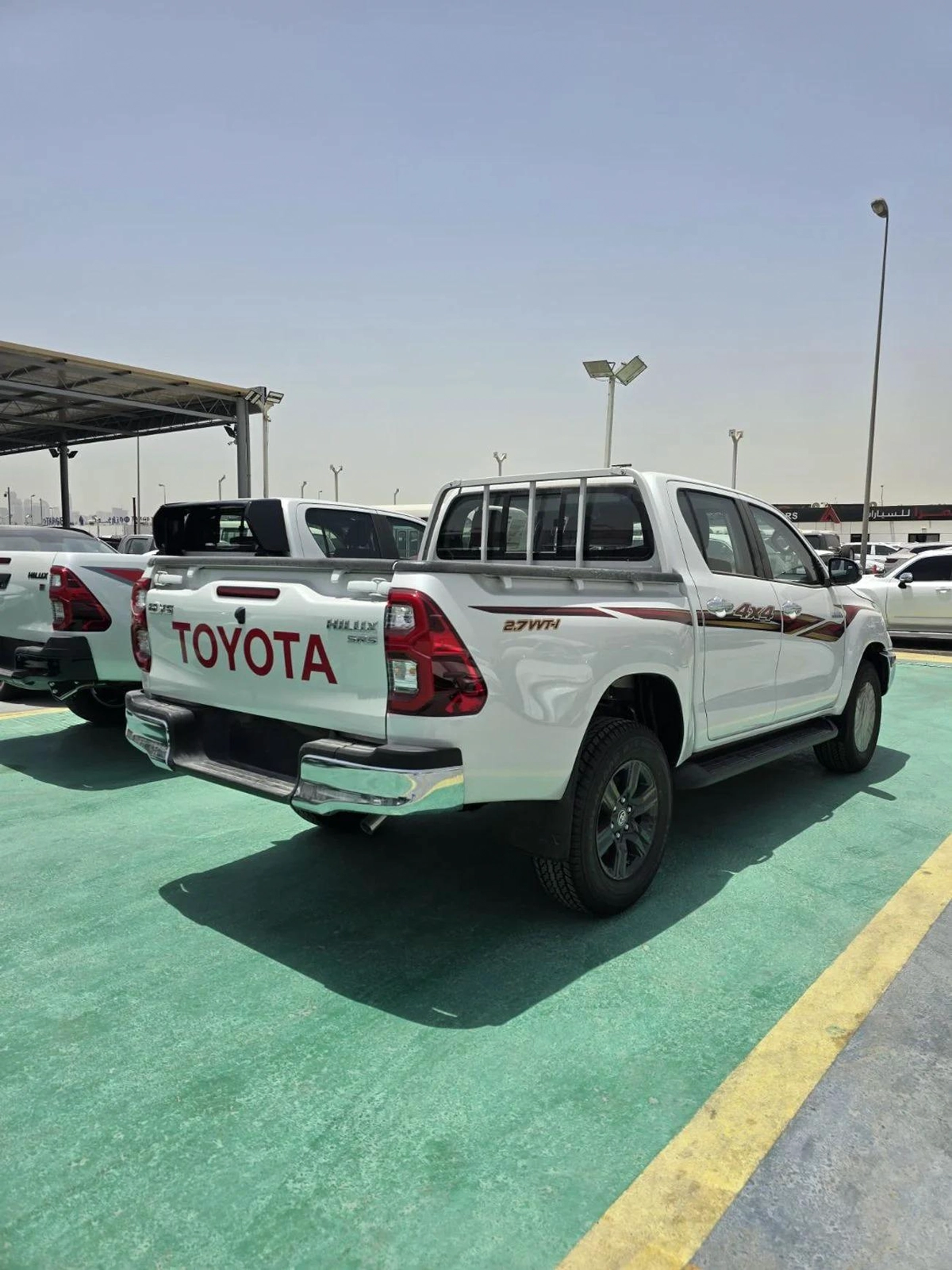 Toyota Hilux 2.7L 4 CYLINDER 2026 MODEL OMANI-6-6