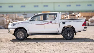 Toyota Hilux GL SR 2.7L-12
