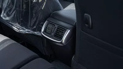 Toyota Hilux GL SR 2.7L-19
