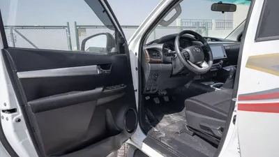Toyota Hilux GL SR 2.7L-6