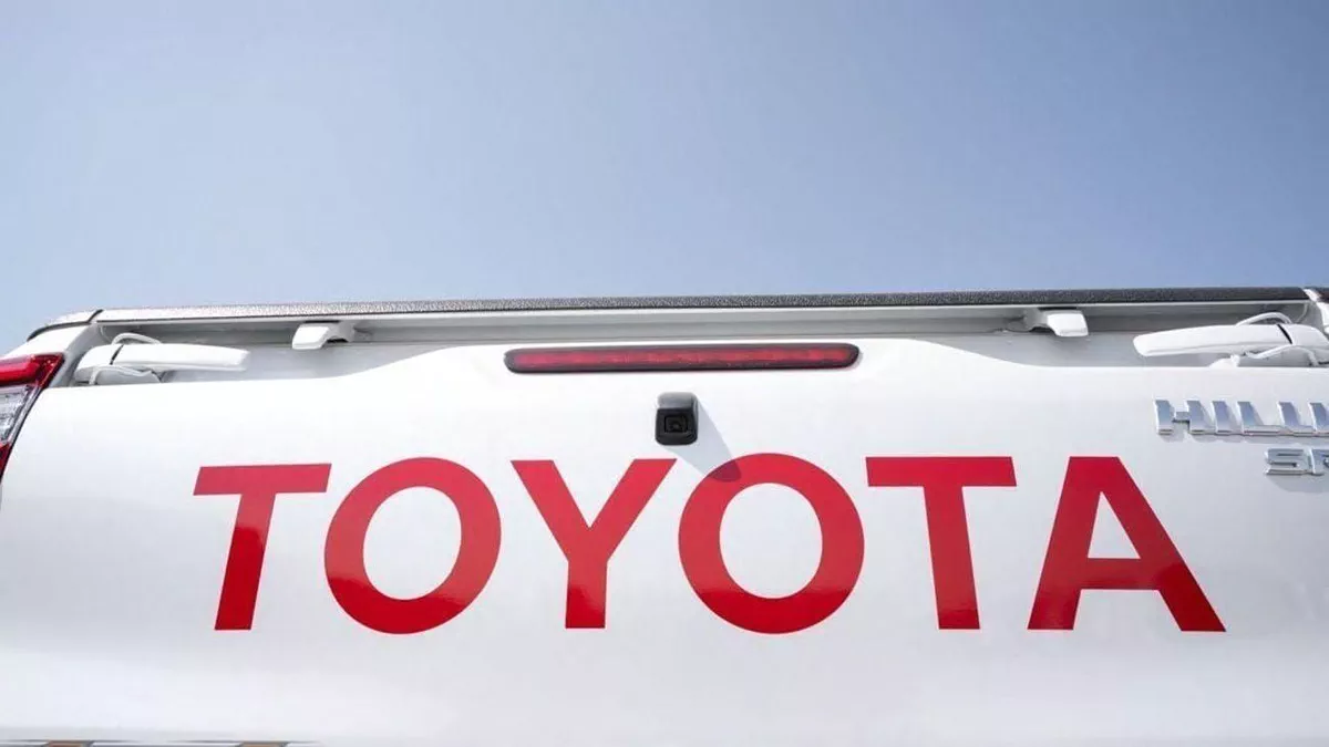 Toyota Hilux GL SR 2.7L-21-0