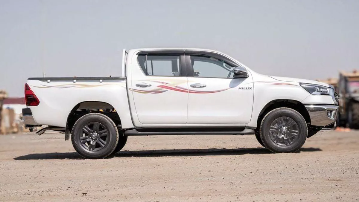 Toyota Hilux GL SR 2.7L-2-0