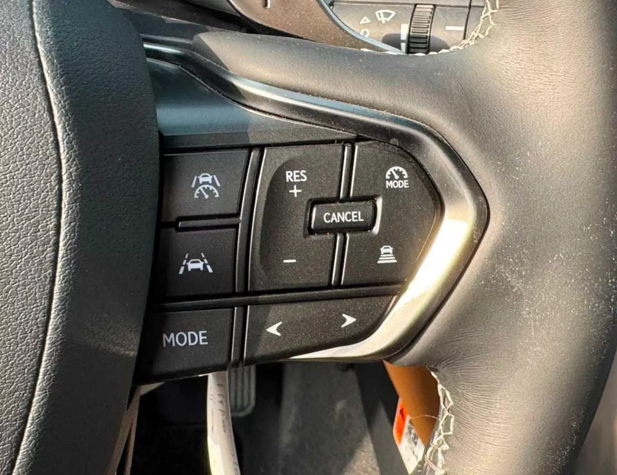 Lexus LX600 SIGNATURE TURBO SPORT || 3.5L PETROL V6 | RADAR | REAR ENTERTAINMENT SCREEN | LETAHER / SUNROOF (CODE # L6TSO)-22-0