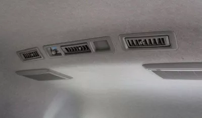 Toyota Hiace DLS - STD ROOF Toyota Hiace 2.5L High Roof Diesel old ship 2025-14
