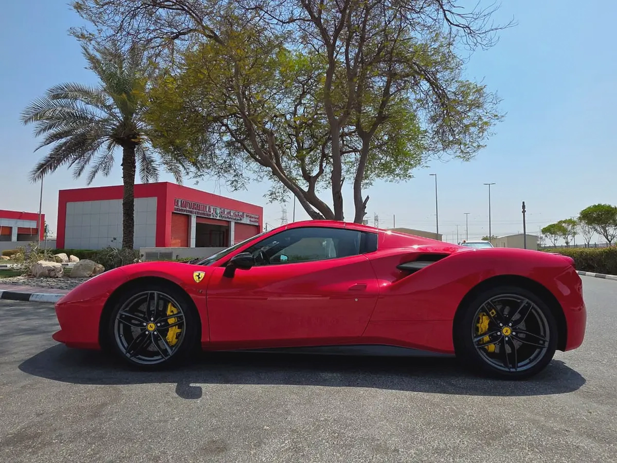 Ferrari 488 Spider 2016 | GCC Specs | Pristine Condition-7-7