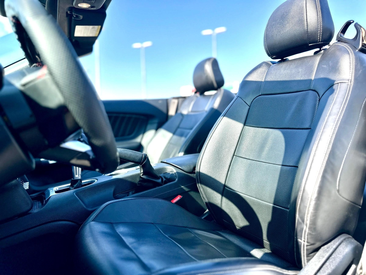 2022 Ford Mustang Ecoboost Convertible - 05660-4-4