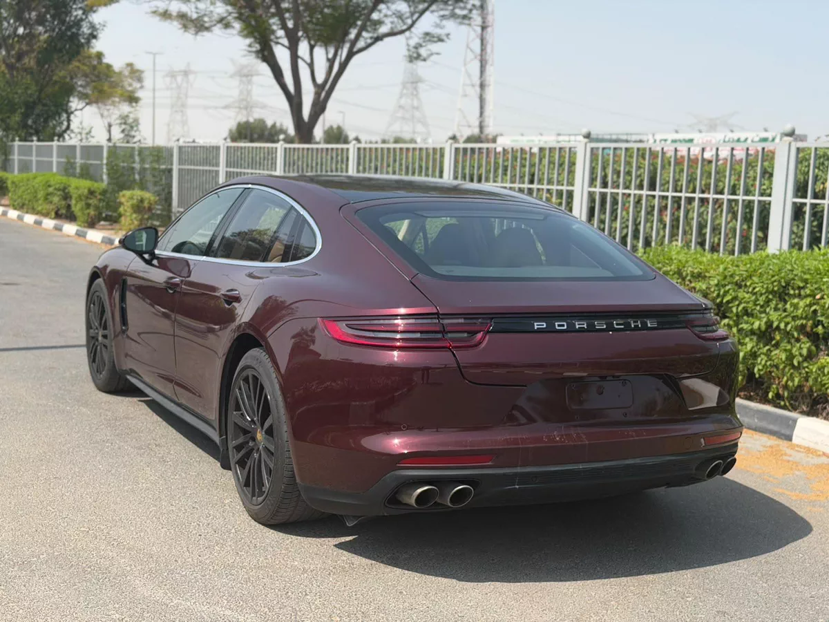 PORCHE PANAMERA-2-2