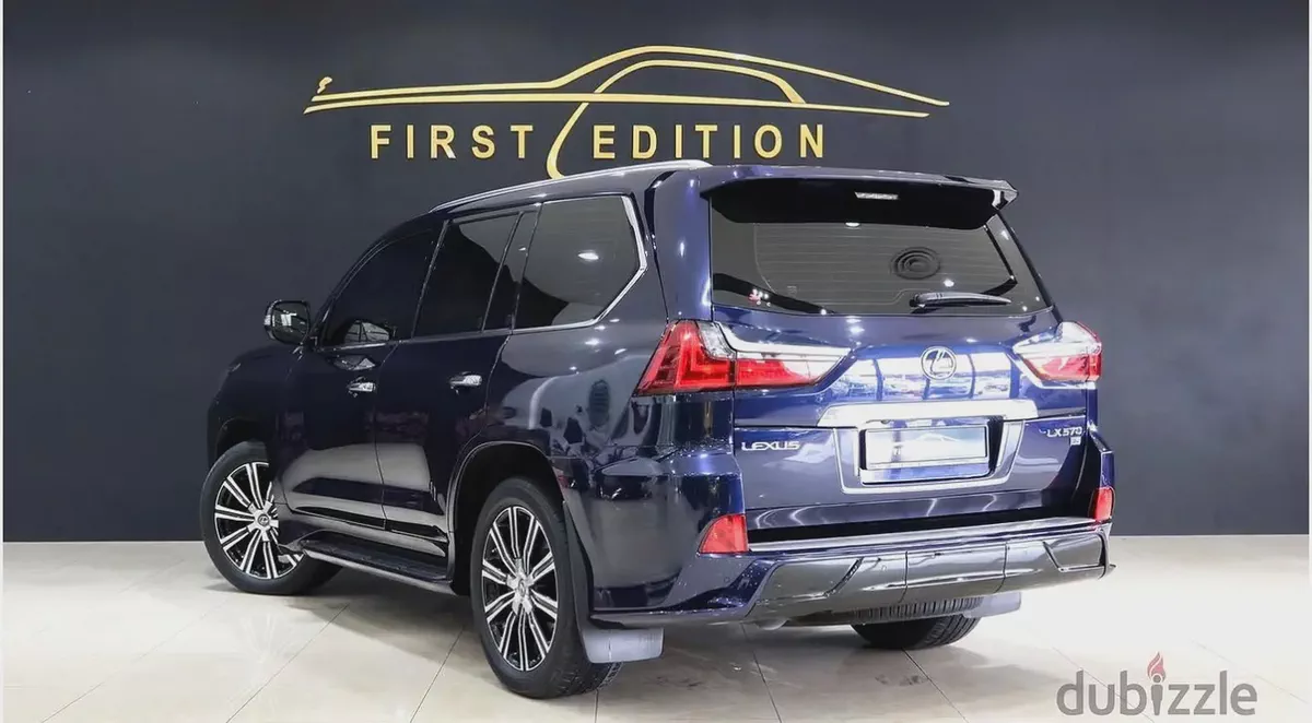 2019 Lexus LX 570 Signature GCC Specs - Pristine Condition ll 23,000  km-3-3
