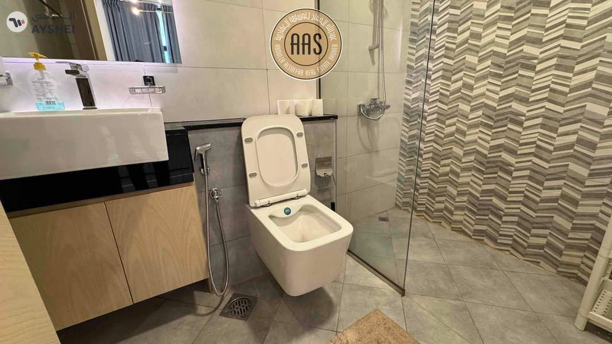 fully dxb view ready to move 3bhk available for sale