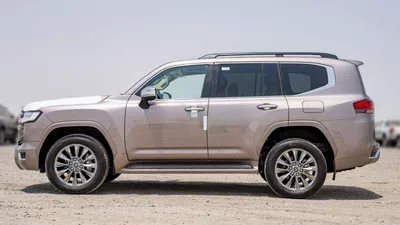 Toyota Land Cruiser VXR Toyota land cruiser VXR 3.5L Petrol Full Option 2025-3