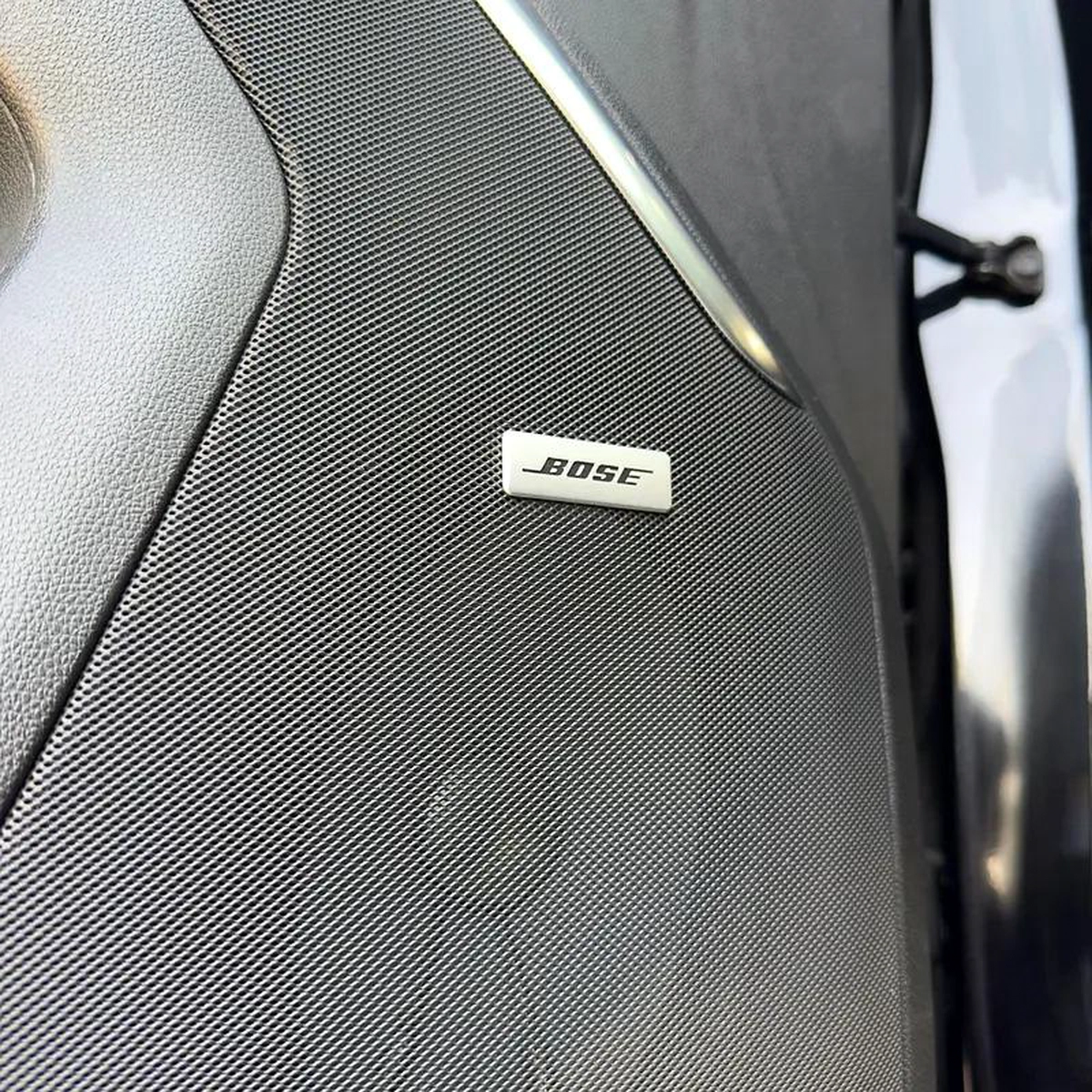 GMC Yukon Denali-15-15