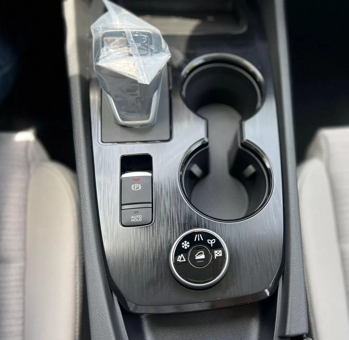 Nissan X Trail SV S 2.5L (169 HP) FWD (5 Seater) SV 2.5L (169 HP) FWD (7 Seater)-12-0