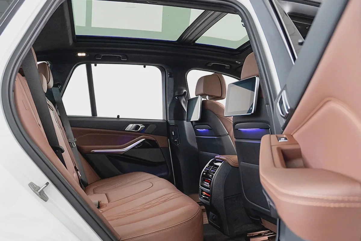 4,341 AED / 60 months | 0% DP | 2022 BMW X5 M50i / BMW Warranty  Service Pack