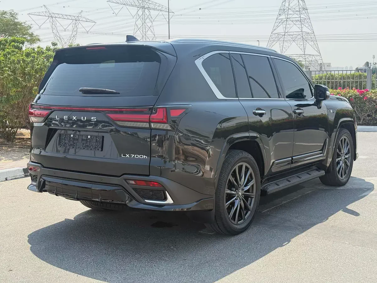 2025 Lexus LX 700h F-Sport GCC Specs Brand New Hybrid Luxury SUV-18-18