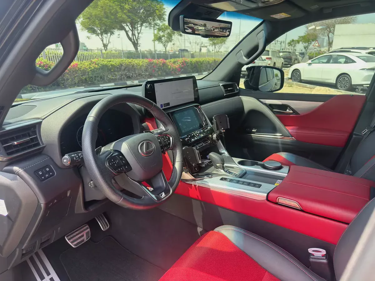 2025 Lexus LX 700h F-Sport GCC Specs Brand New Hybrid Luxury SUV-5-5