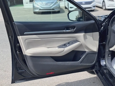 Nissan Altima SL 2019, American Specs - Excellent Condition-12
