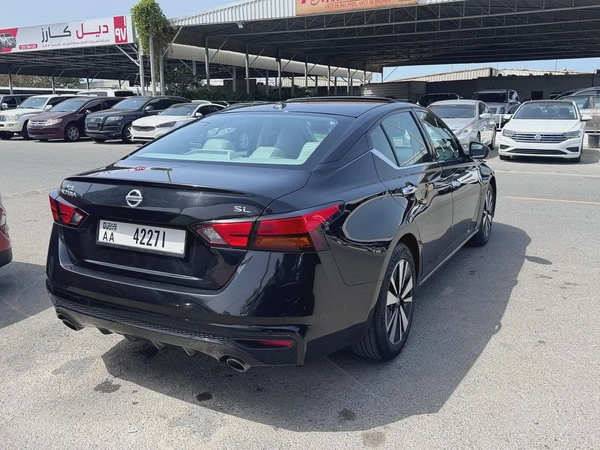 Nissan Altima SL 2019, American Specs - Excellent Condition