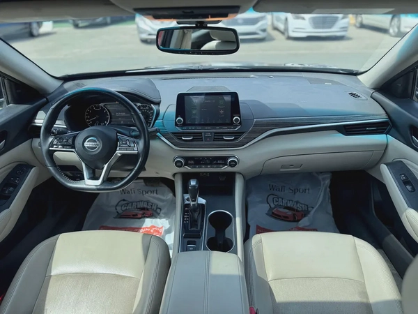 Nissan Altima SL 2019, American Specs - Excellent Condition
