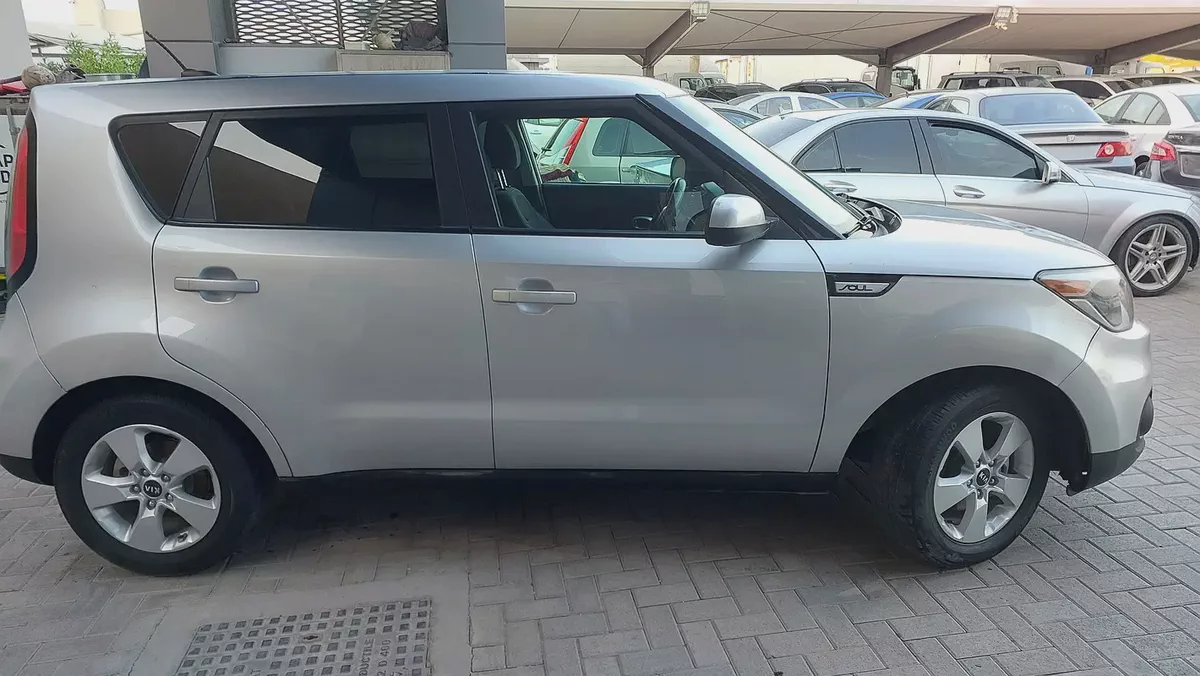 2019 Kia Soul S - American Specs - Excellent Condition-3-3