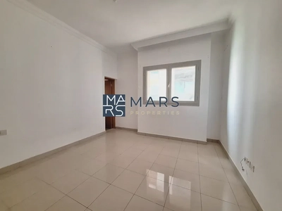 Where Luxury City Living Reaches New Heights. {4BHK Sea View } Al Majaz3-10